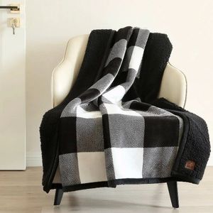 Better Homes & Garden Oversized Sherpa Throw Blanket Luxuriously Soft & Warm